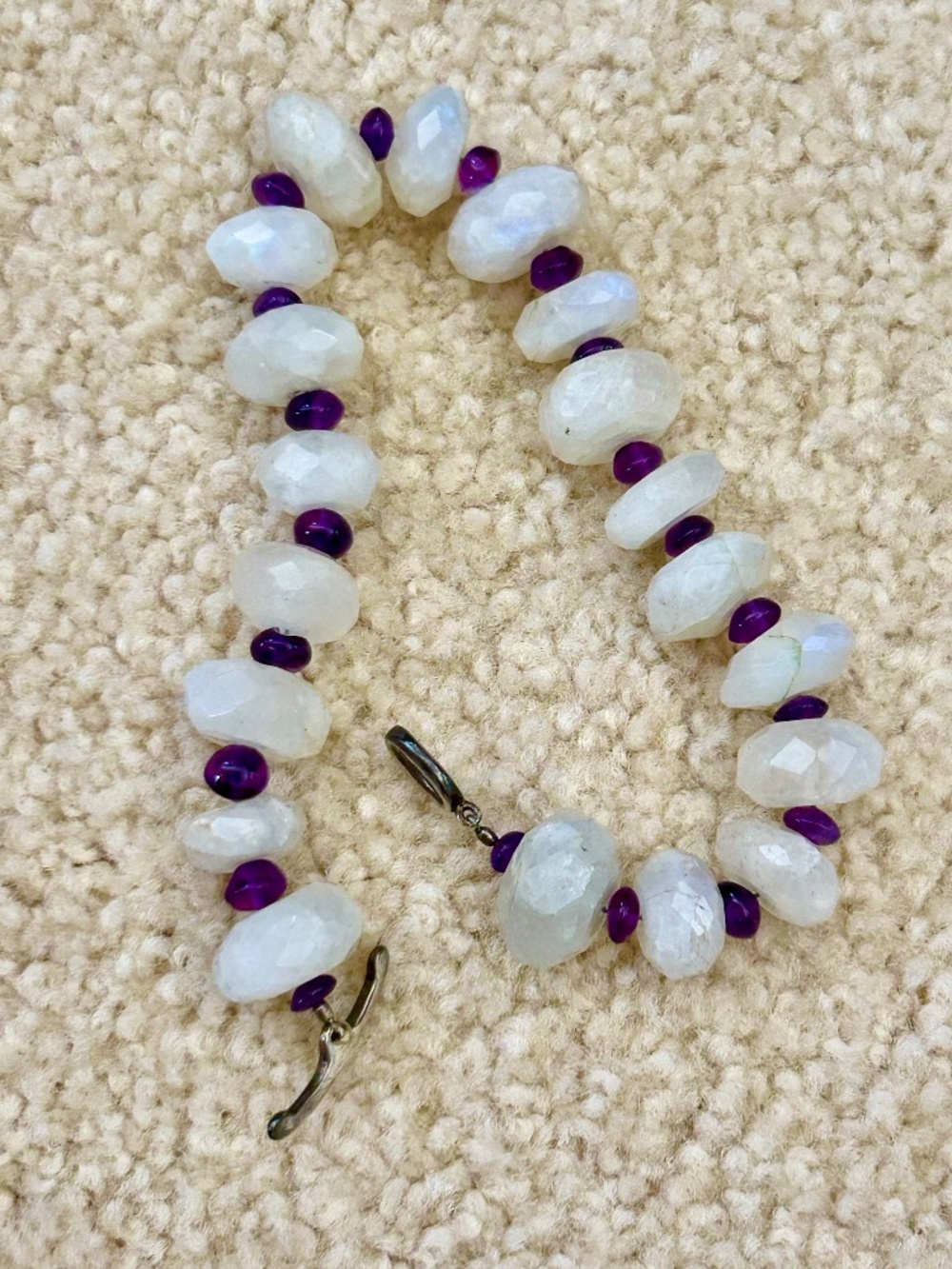 9" quartz & amethyst beaded bracelet
